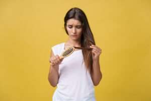 do hormones cause female hair thinning