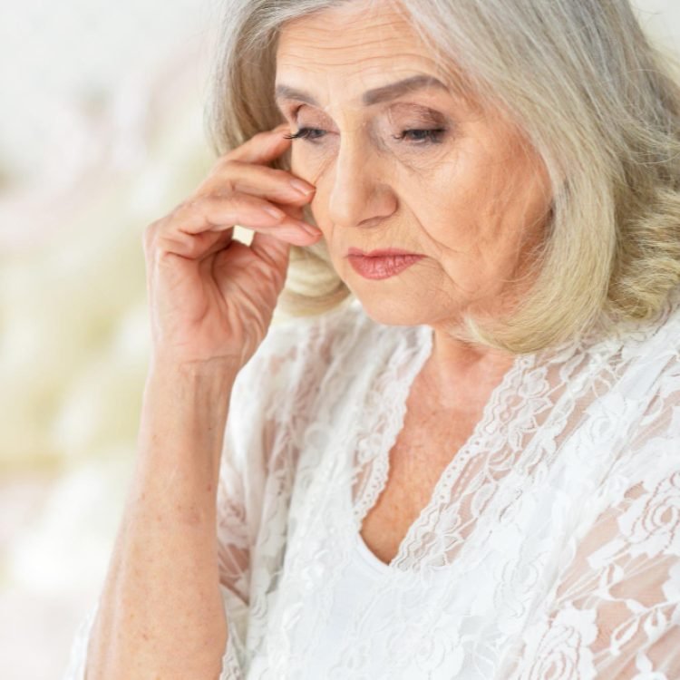 does weight loss cause hollow cheeks